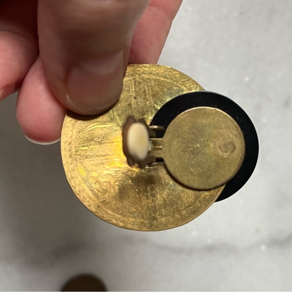 John Michael Richardson Broken Circle Clip On Earrings New Black Brass Thailand - Picture 9 of 16